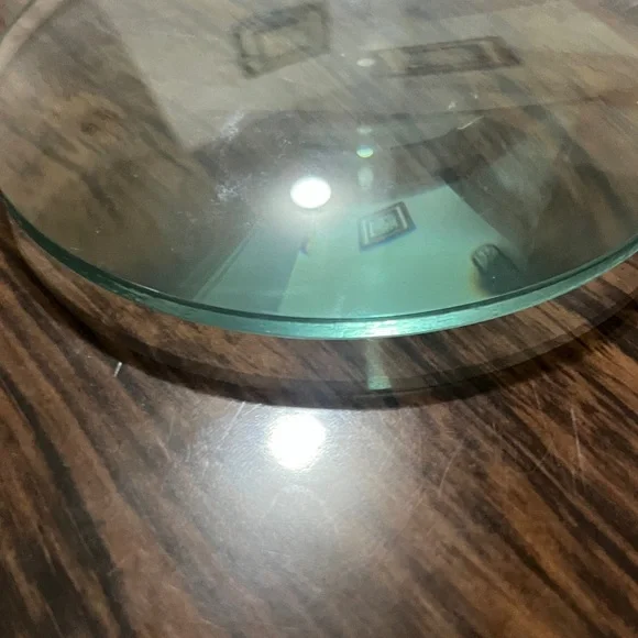 Round Glass Magnifying Lens - Picture 5 of 6
